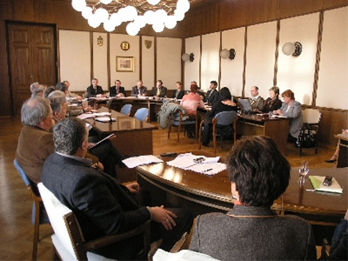 A résztvevők a megyeházaEgry termében