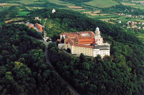 pannonhalma_Unesco vilagorokseg resze Zalaegerszeg online hirek oktatás