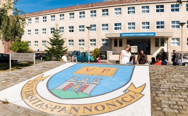 Egyetemi központot alakítanak ki Zalaegerszegen