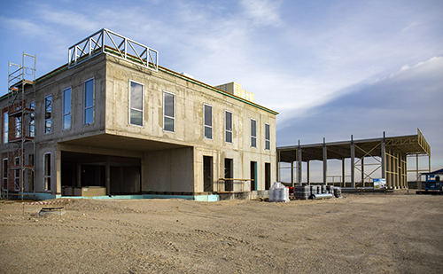 Megtartották az osztrák AVL vállalat beruházásának bokrétaünnepét 