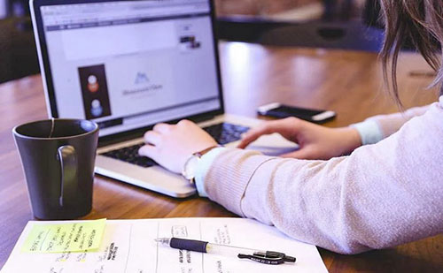 Zala megyei óvodák és bölcsődék új honlapokra pályázhatnak